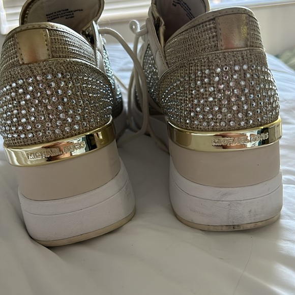 Sneakers - Picture 6 of 6